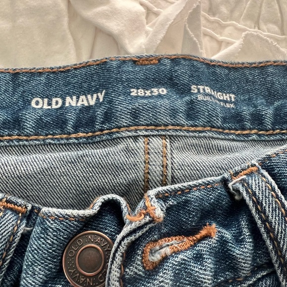 OLD NAVY MENS STRAIGHT JEANS only worn once! - Picture 3 of 4